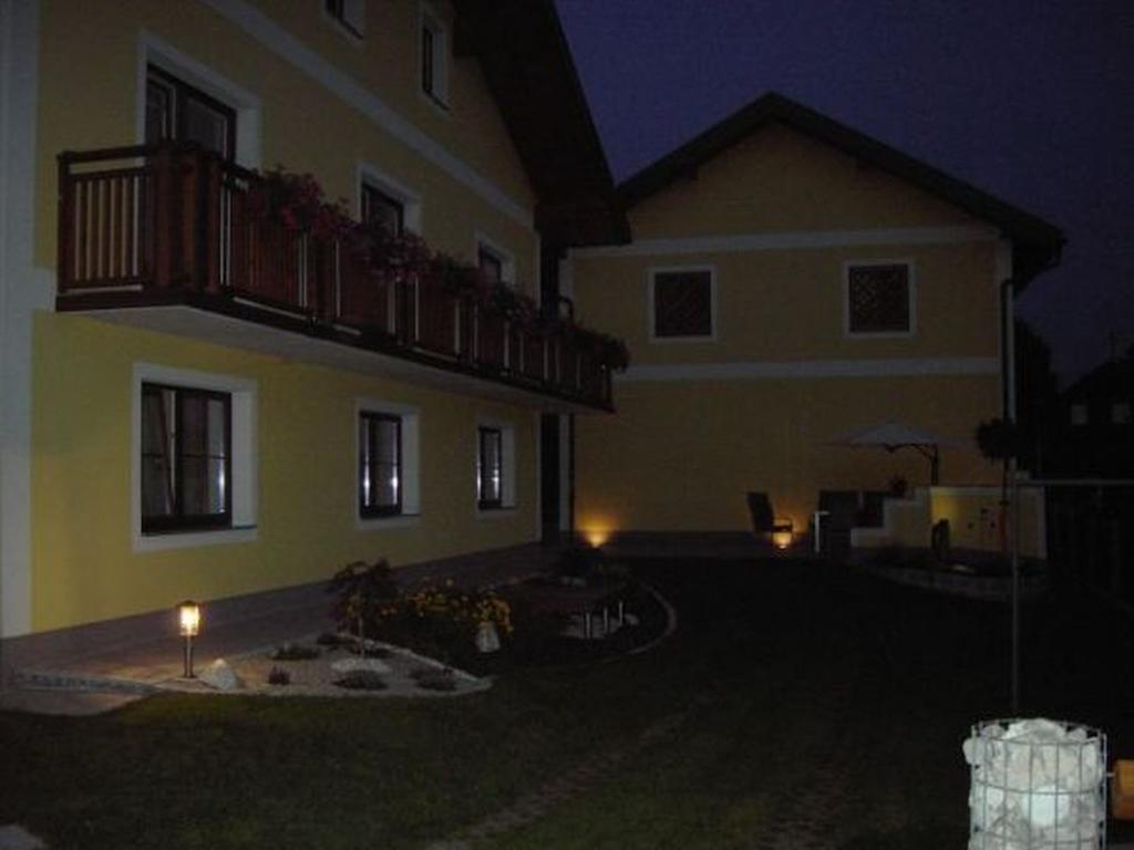 Fruehstueckspension Kibler St. Georgen im Attergau Zewnętrze zdjęcie