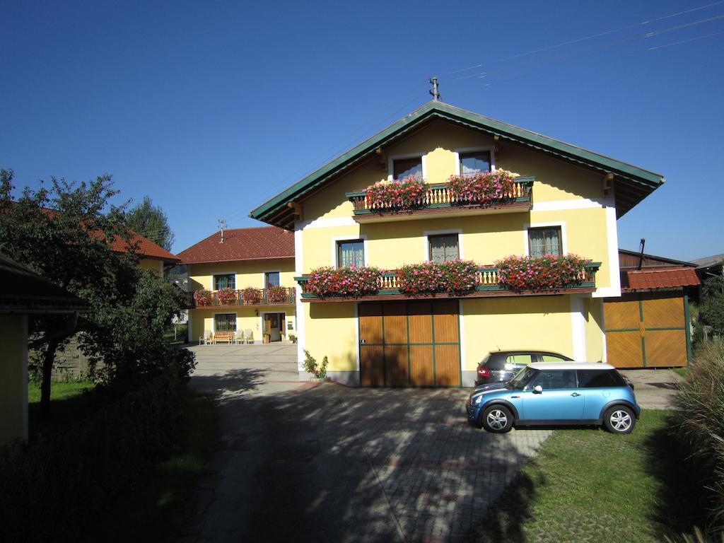Fruehstueckspension Kibler St. Georgen im Attergau Zewnętrze zdjęcie